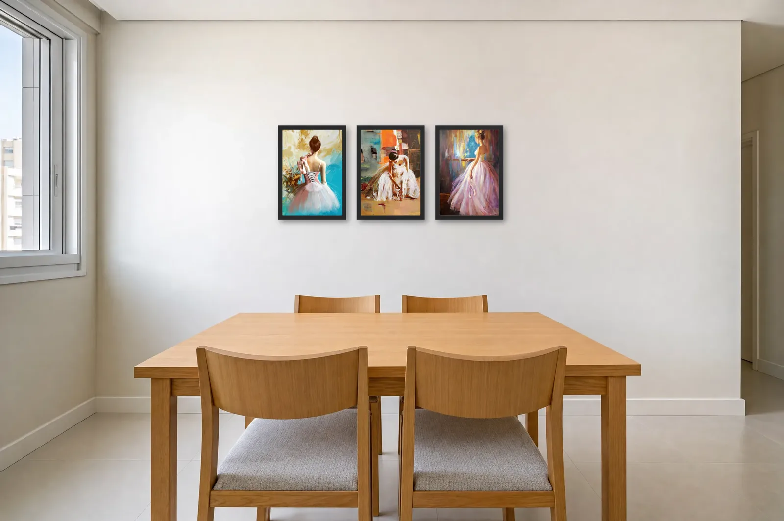 Trio de bailarinas em pintura a óleo na parede