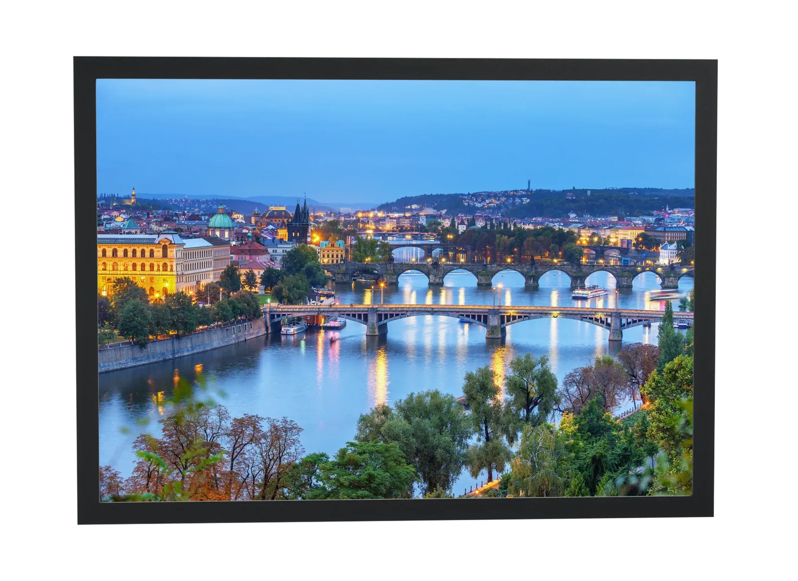 Pontes de Praga ao anoitecer