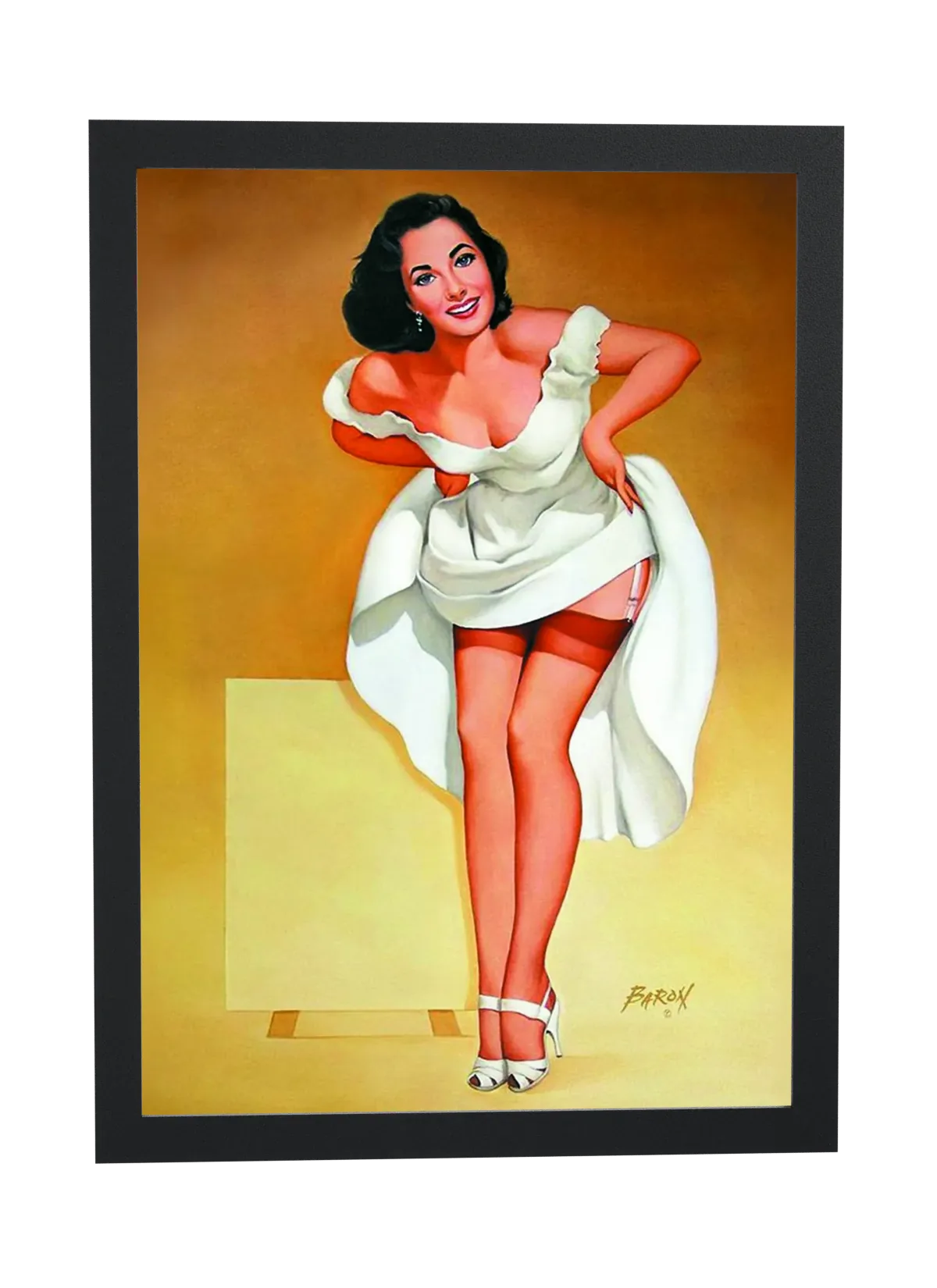 Pin-up morena de vestido branco