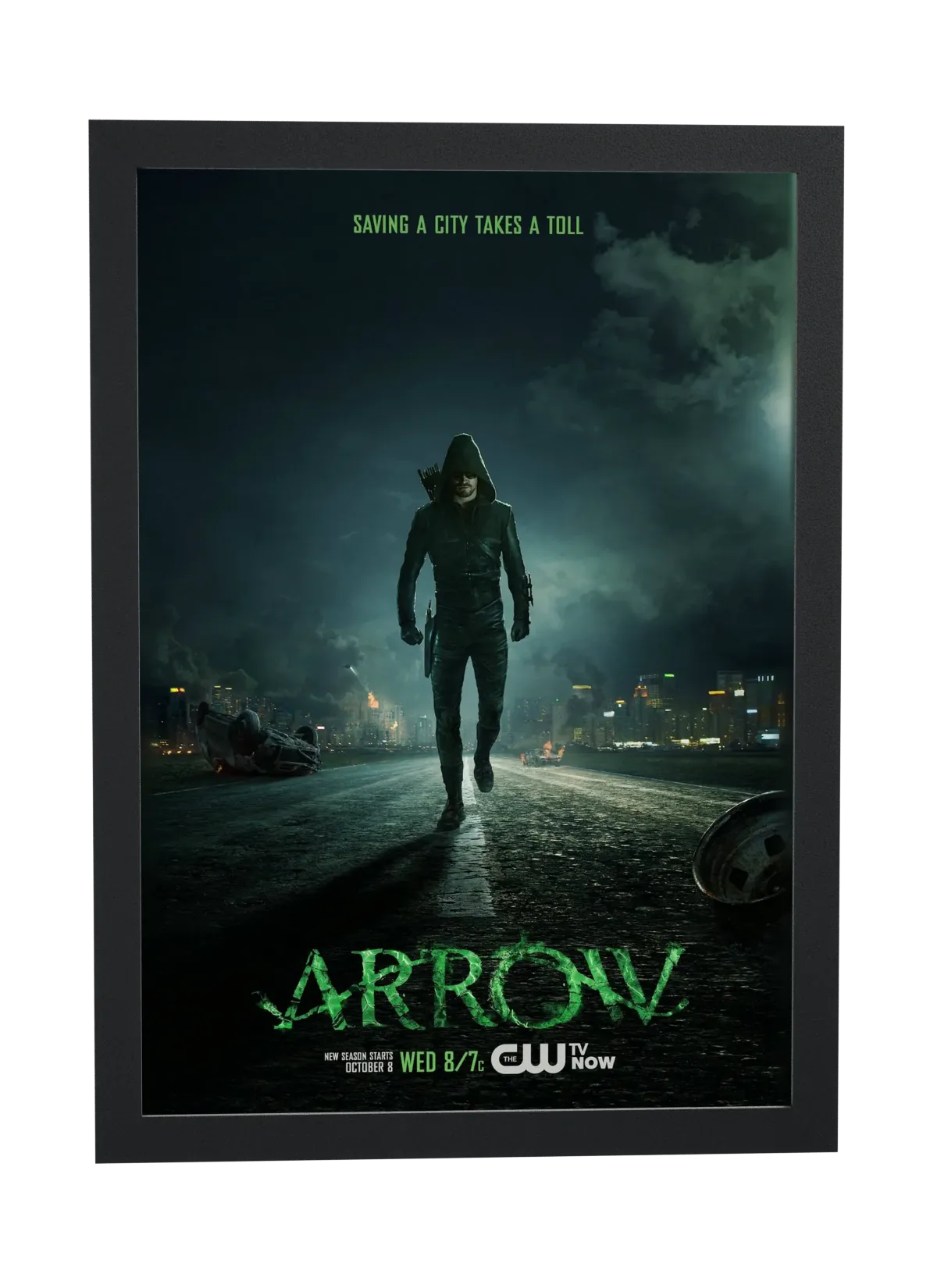 Arrow (2012): caminhando à noite